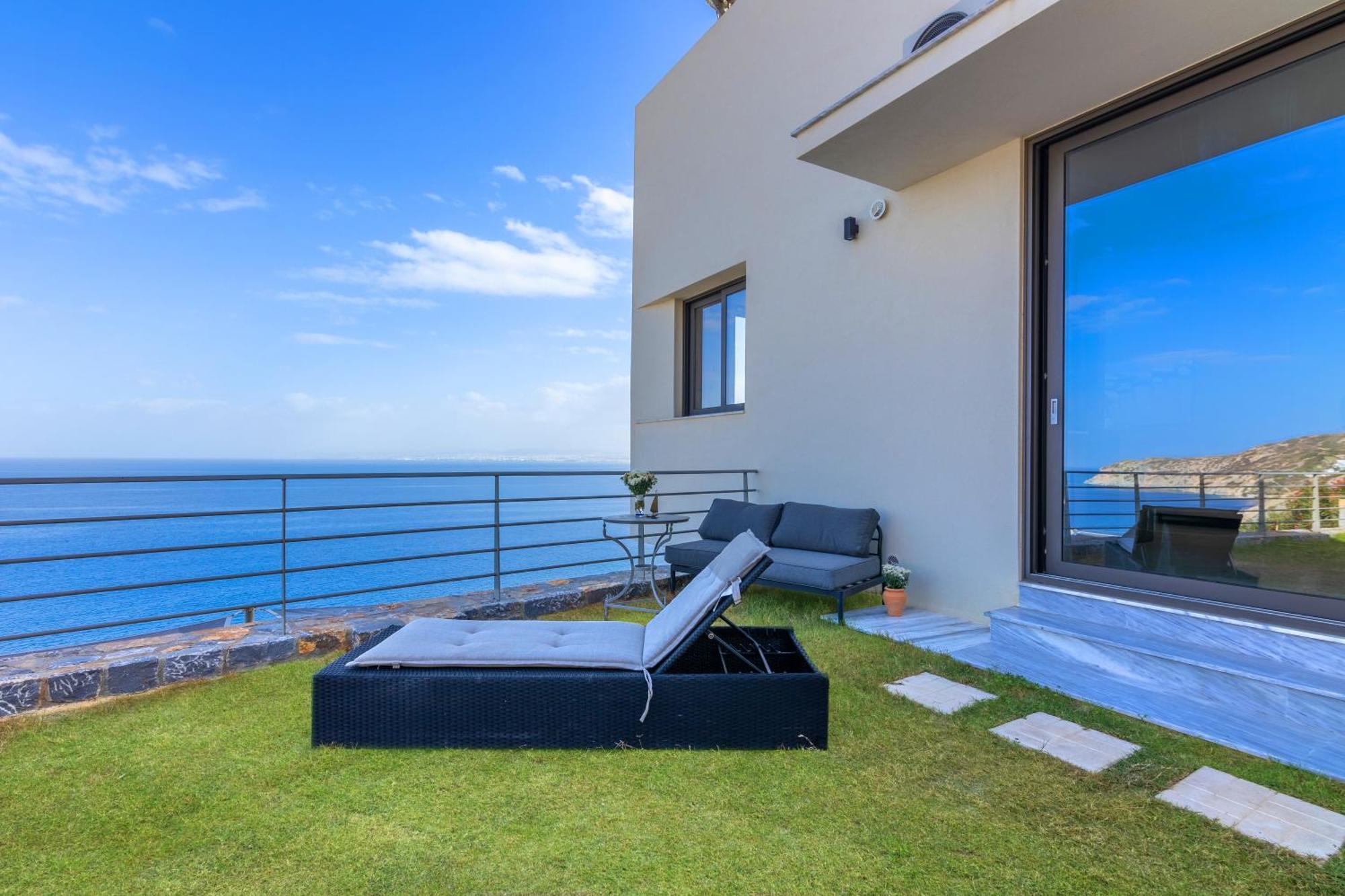 Villa Rocca Al Mare Seaside Palaiokastro (Crete)