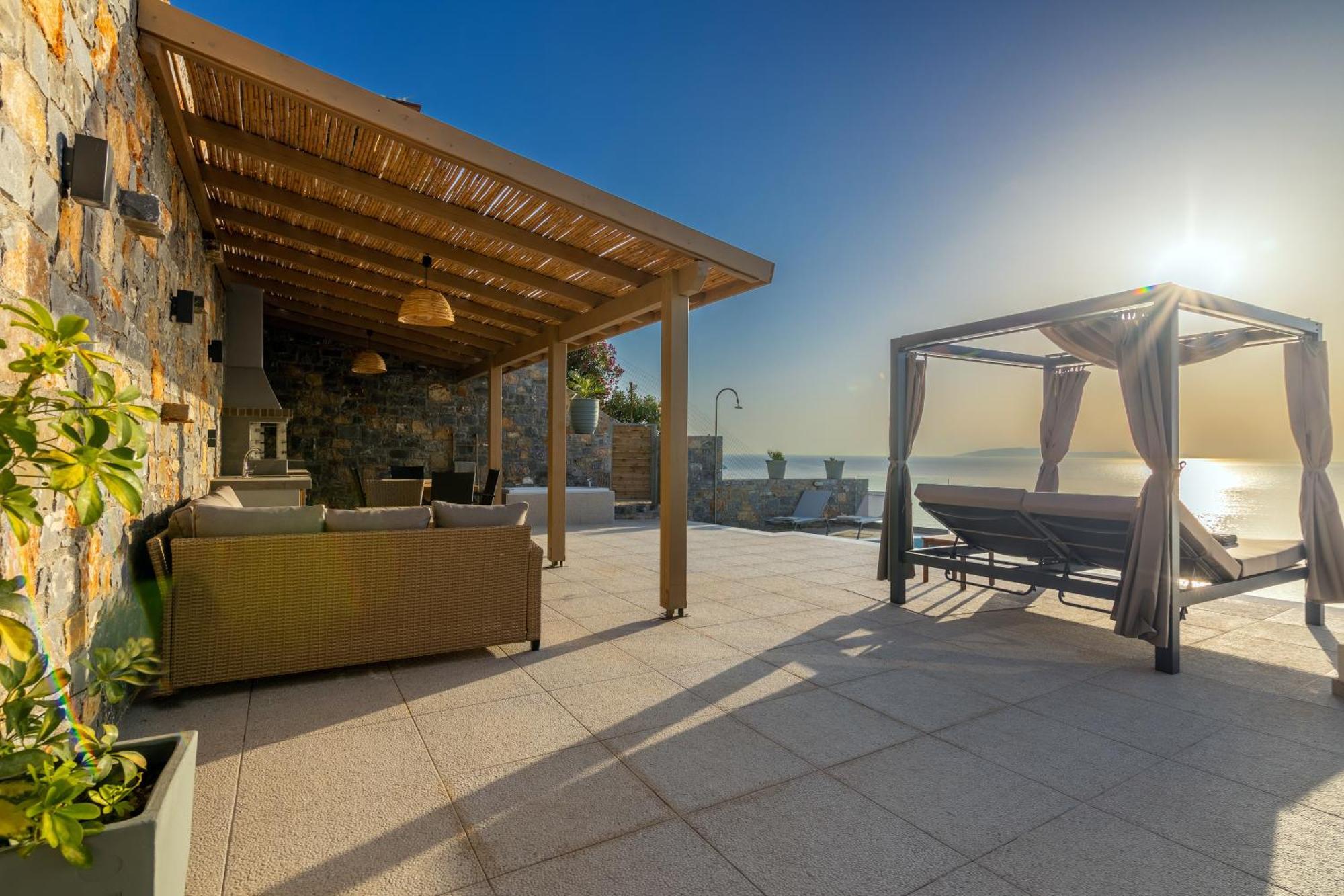 Villa Rocca Al Mare Seaside *