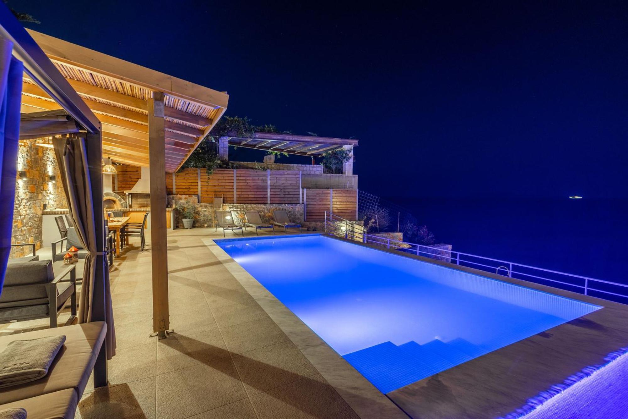 Villa Rocca Al Mare Seaside *