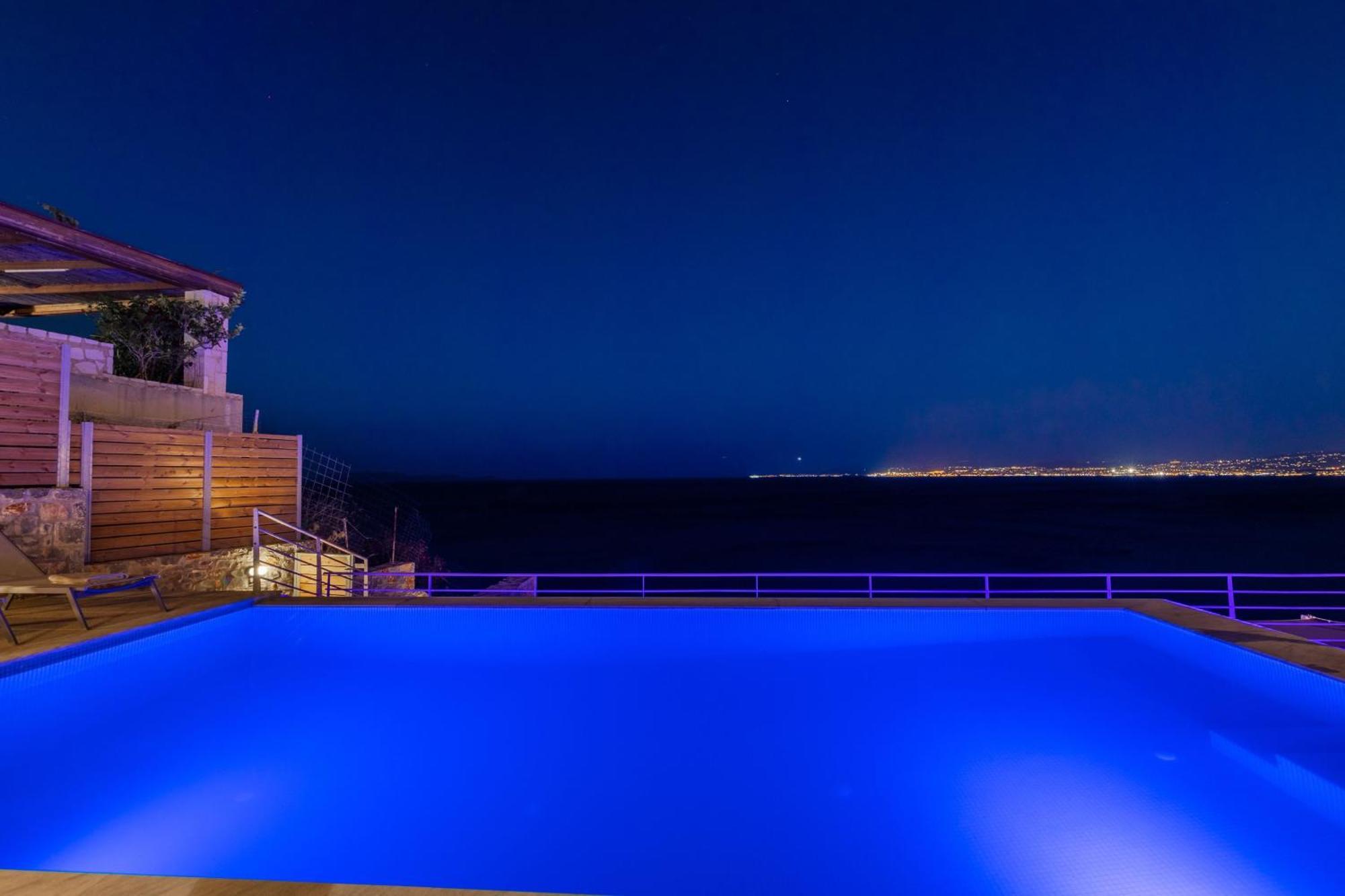 Rocca Al Mare Seaside Villa Palaiokastro (Crete)