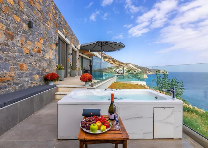 Rocca Al Mare Seaside Villas