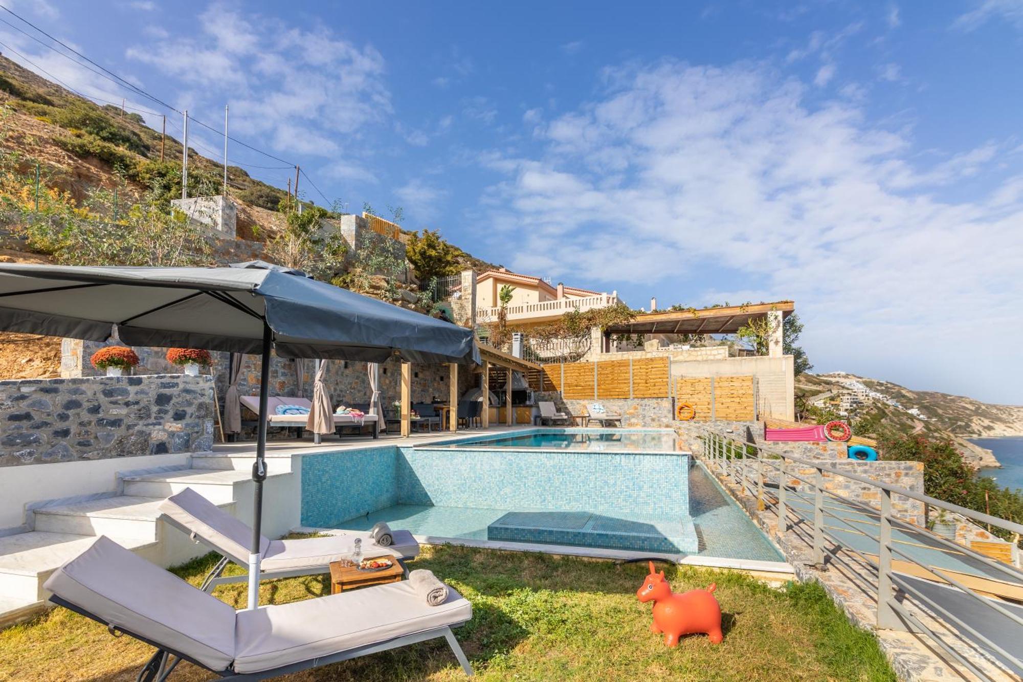 Villa Rocca Al Mare Seaside *