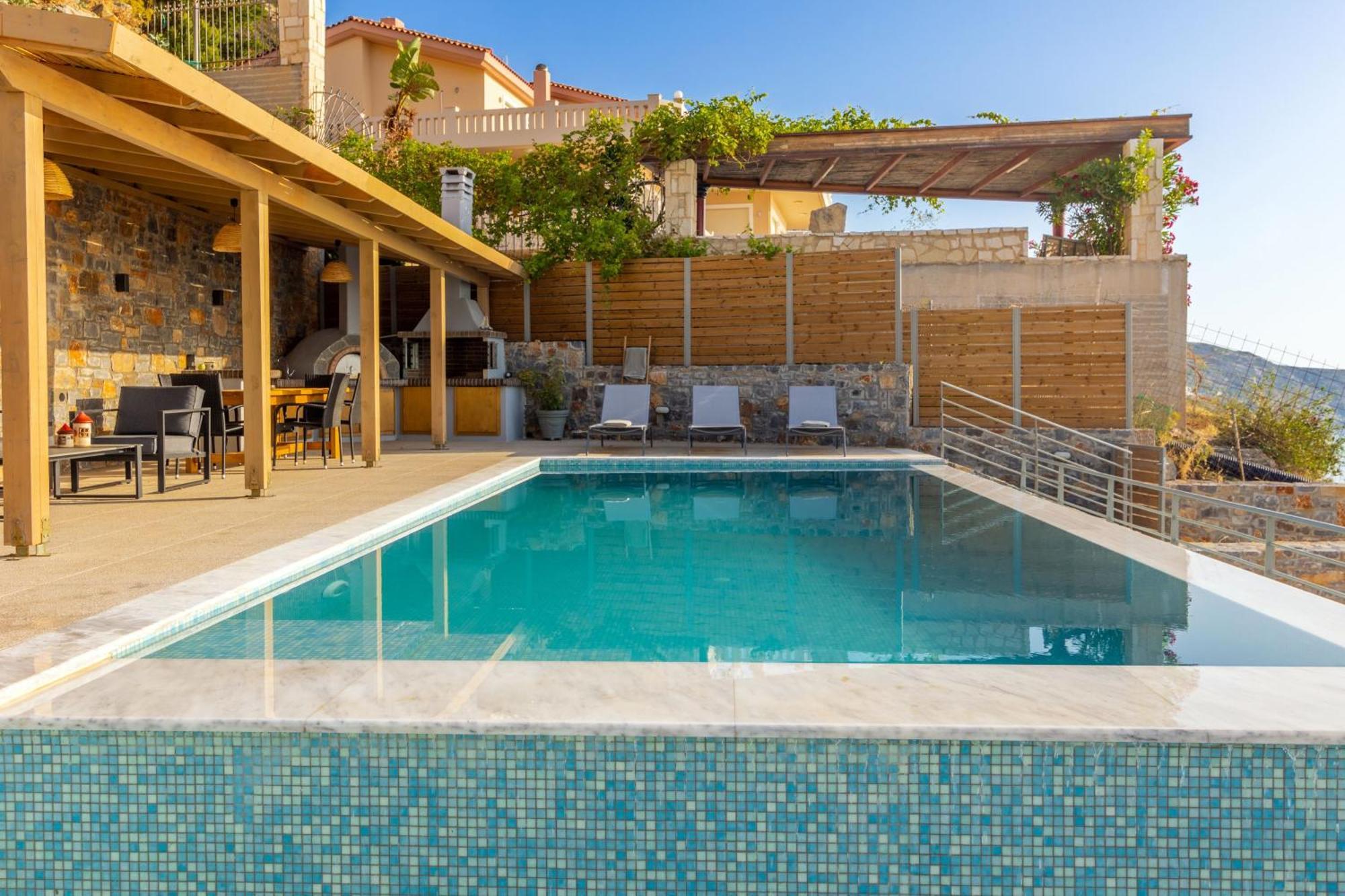 Villa Rocca Al Mare Seaside Palaiokastro (Crete)